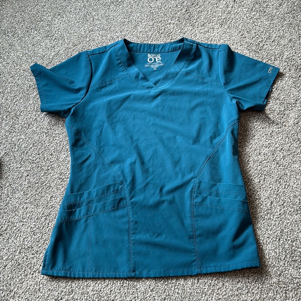 BARCO One Women's Pulse Scrub Top